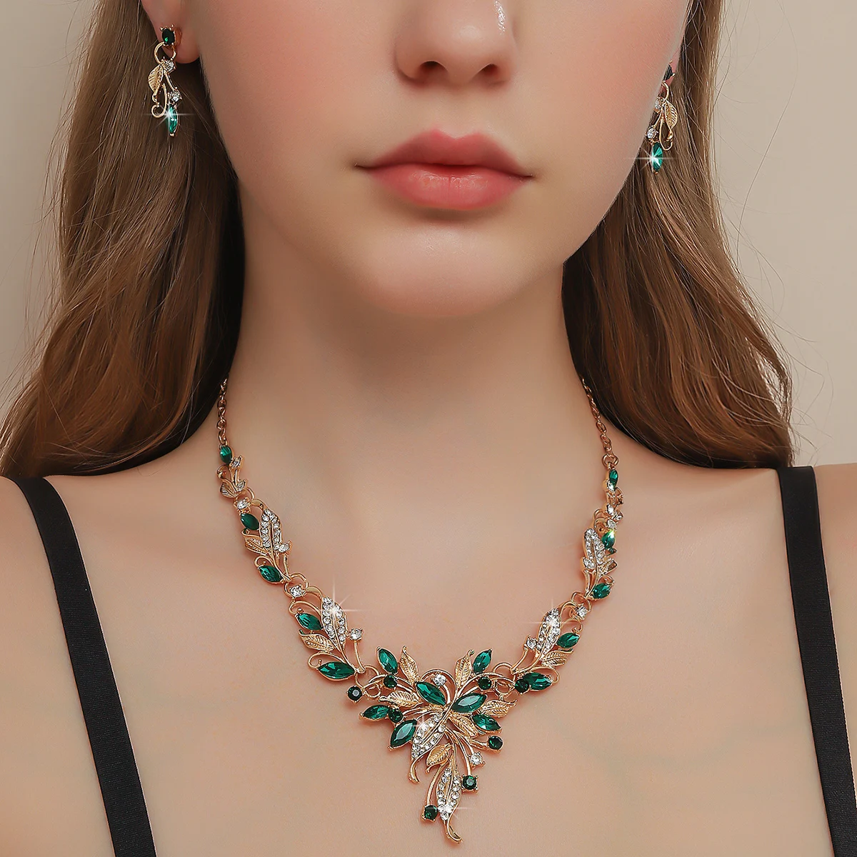 Victoria Estate Emerald Necklace Earrings 2-piece Set with Secret Set of Colored Diamonds Palace Ball Noble Ladies Jewelry