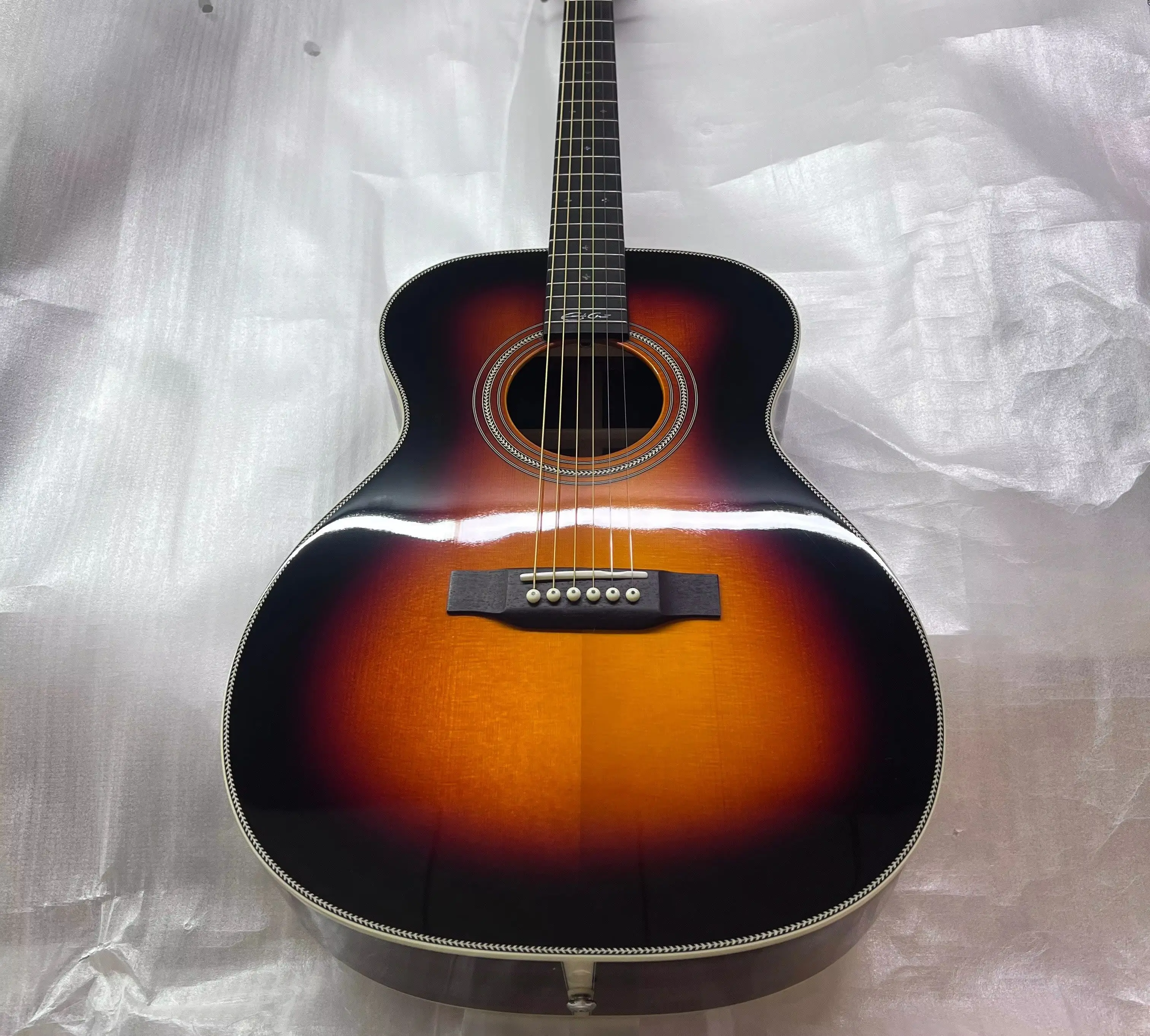2026 Solid Spruce Top, Handmade 000 28 style EC Signature Auditorium Acoustic Guitar Sunburst Color,  Back And Side Are Laminate