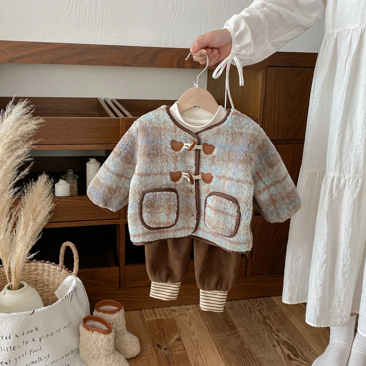 

Winter Toddler Girls Two-piece Set Thick Warm Infant Girls Plush Coat+cartoon Printed Mid Waist Kid Newborn Girls Corduroy Pant