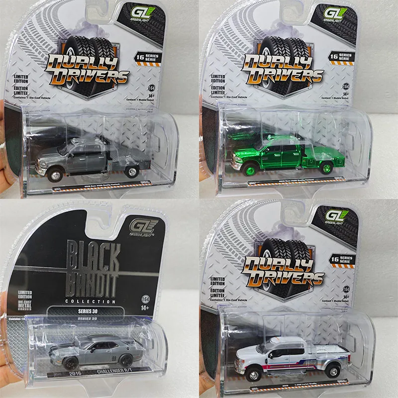 

GreenLight 1:64 Ram 3500 Dually Flatbed Dual Clearance Vehicle Challenger Alloy Die Casting Model Collect Ornaments