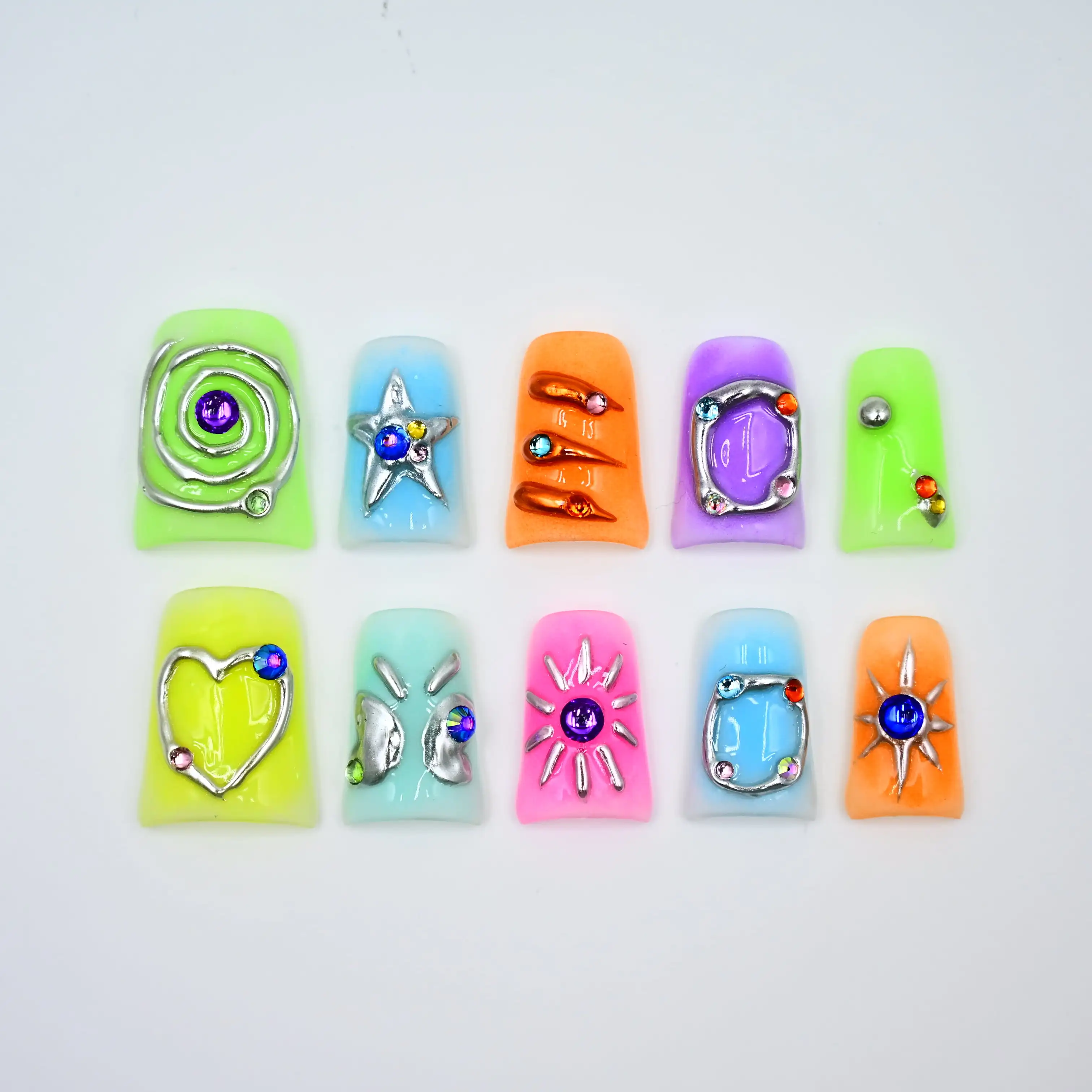 

Handmade Press On Nails, Fluorescent Futuristic Short Duckbill Trendy Eye-Catching Nails