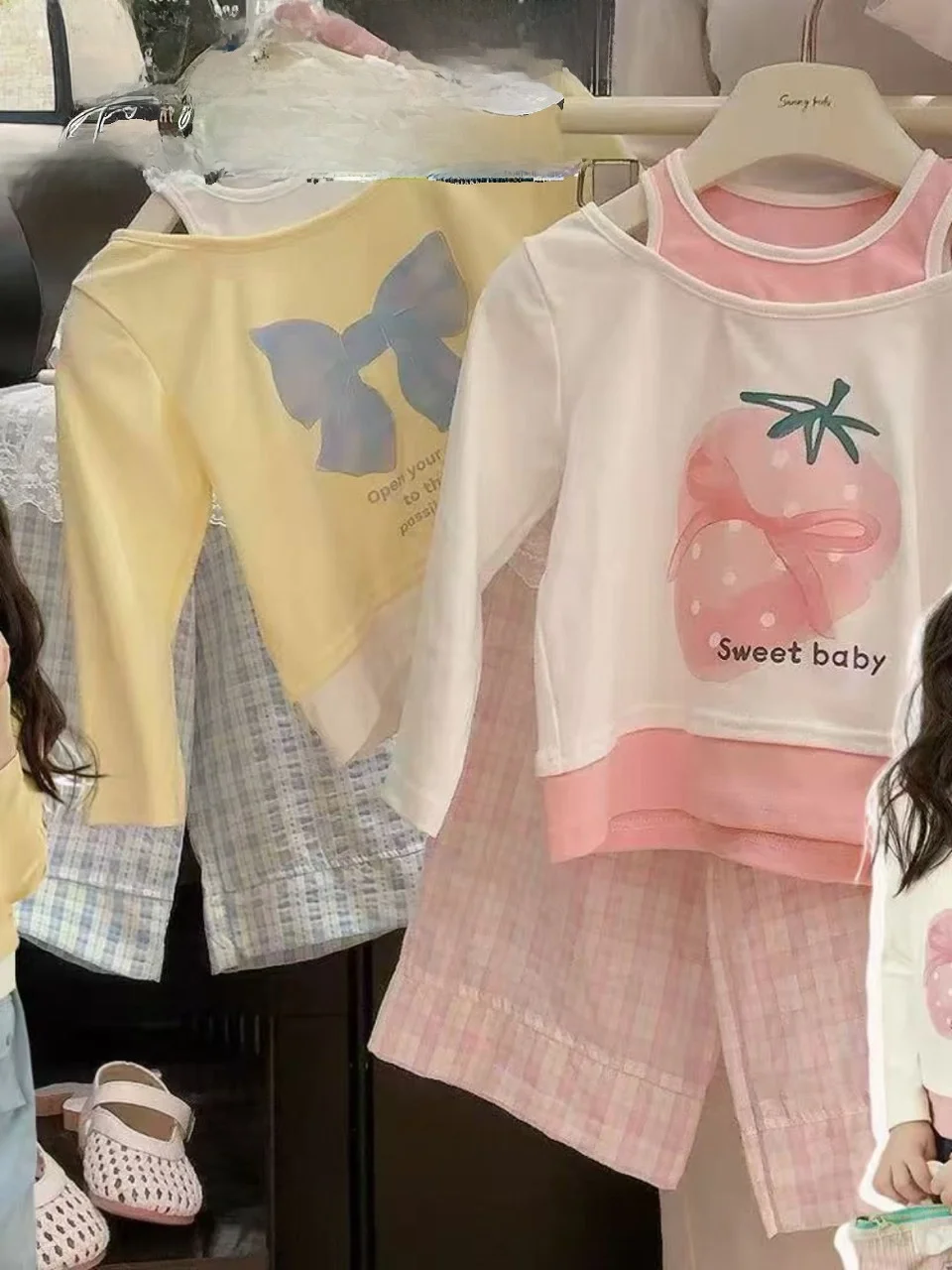 

Удобная детская футболка Long Sve для девочек с принтом базового слоя, модный корейский хлопковый топ для поездок на работу, весенний сезон