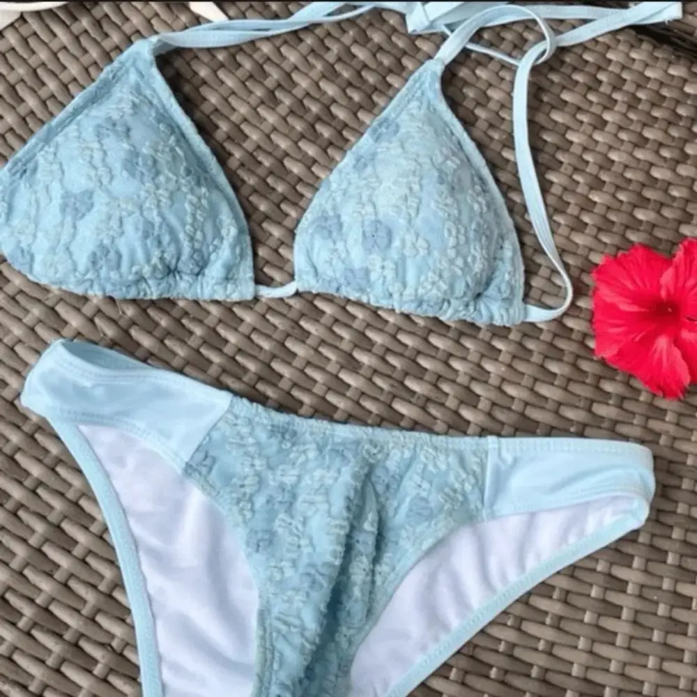 

Дизайнерский термопружинный купальник с креплением на шею и узором тай-дай, утягивающий вырез, бикини с вырезами, дизайн с разрезом