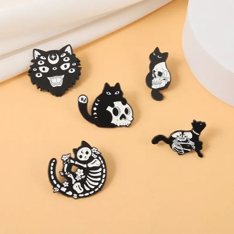 Creative Black Cat Brooches Ghose Skull Skeleton Lapel Pins Anime Backpack Cute Badges Dark Punk Animal Bag Clip Halloween Gifts