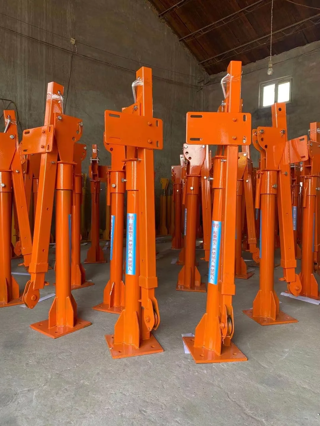 China Produce Durable Standing Crane Truck 500kg 1000kg