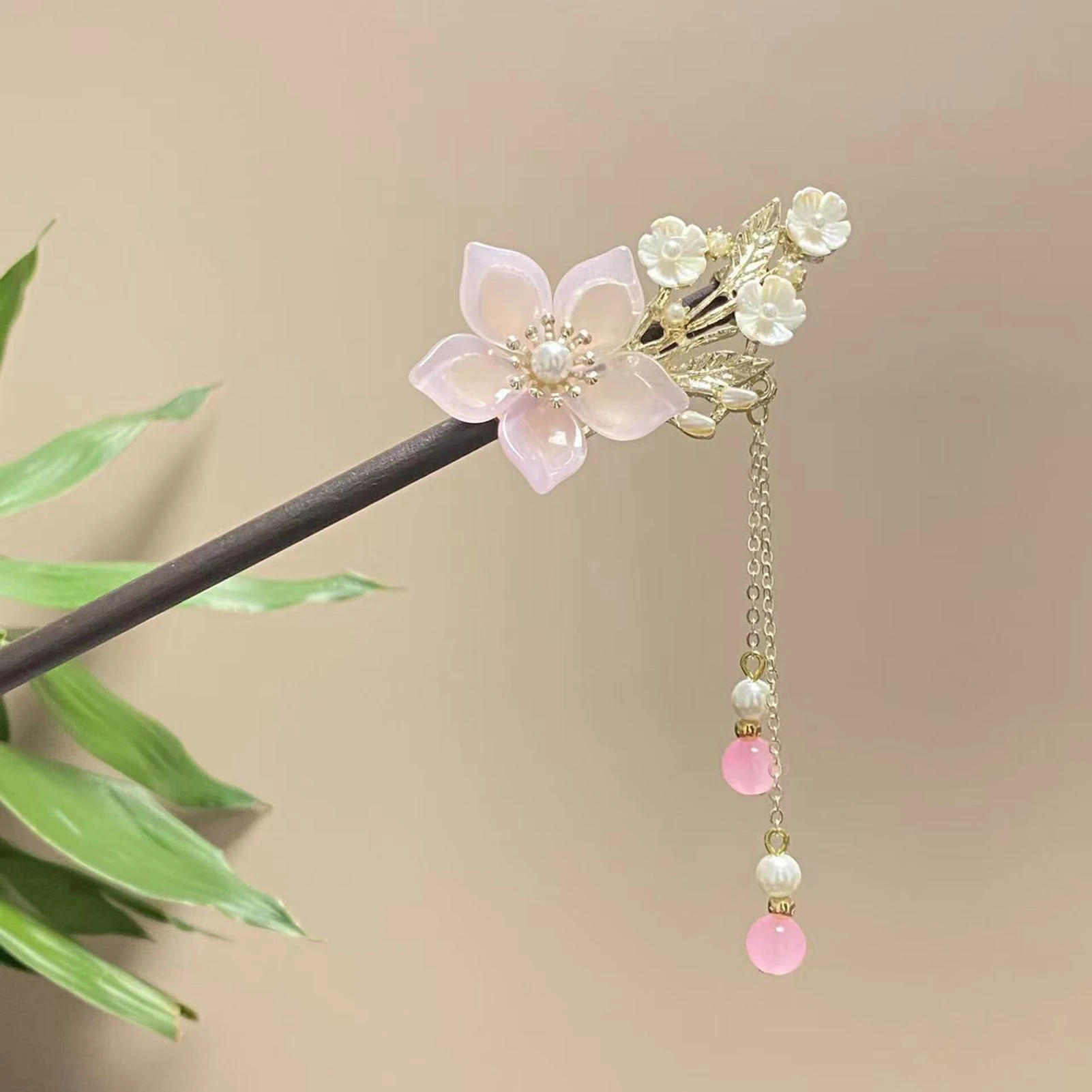 The New Peach-blossom Wooden H - огляд і ціна Women'S Accessories New Look