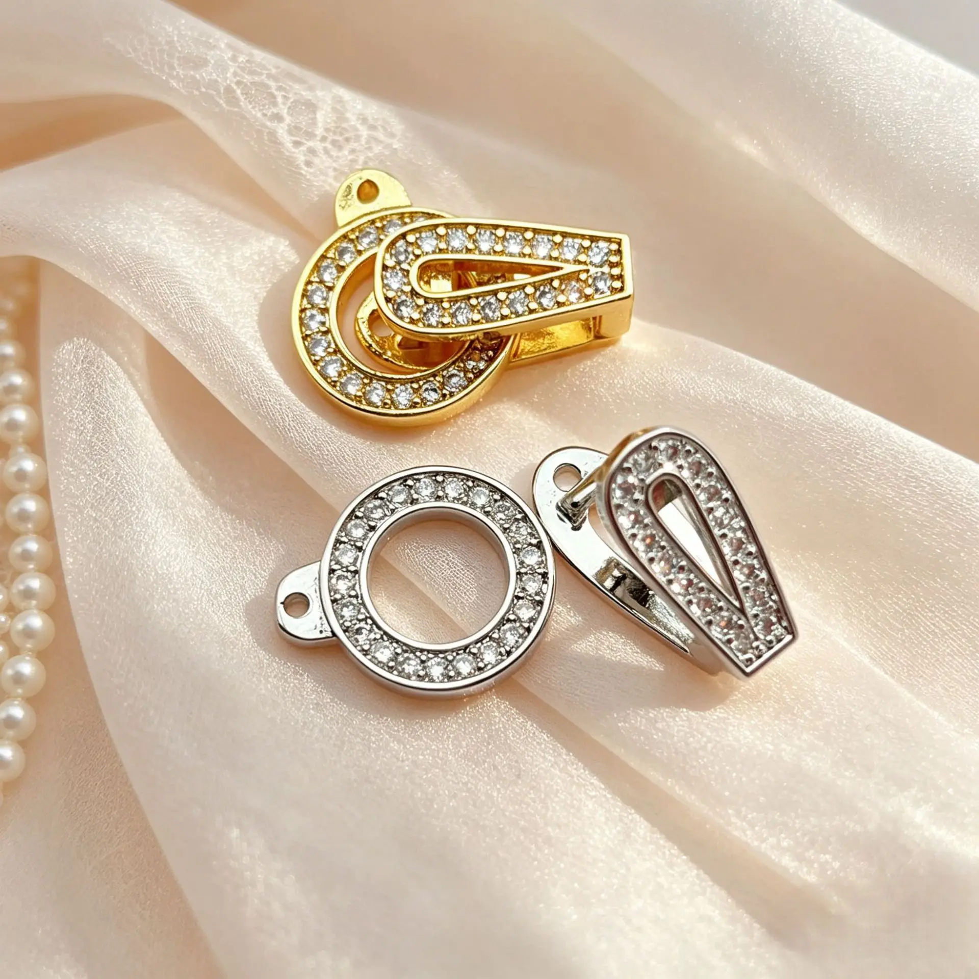 2pcs Pearl Necklace Clasp Bracelet Closure Sweater Clasp Mother Full Zirconia Round Single-sided Clasp DIY Jewelry Accessories
