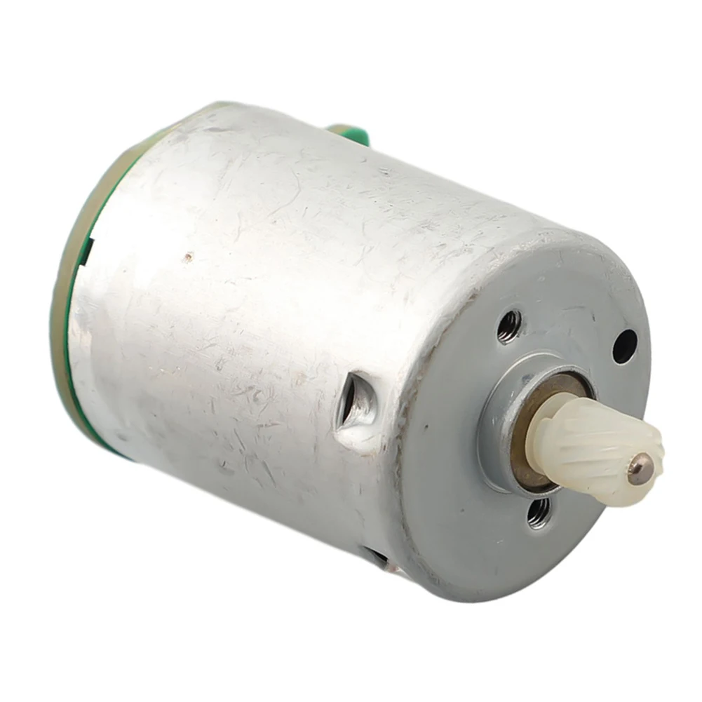 Vacuum Cleaner Whee…