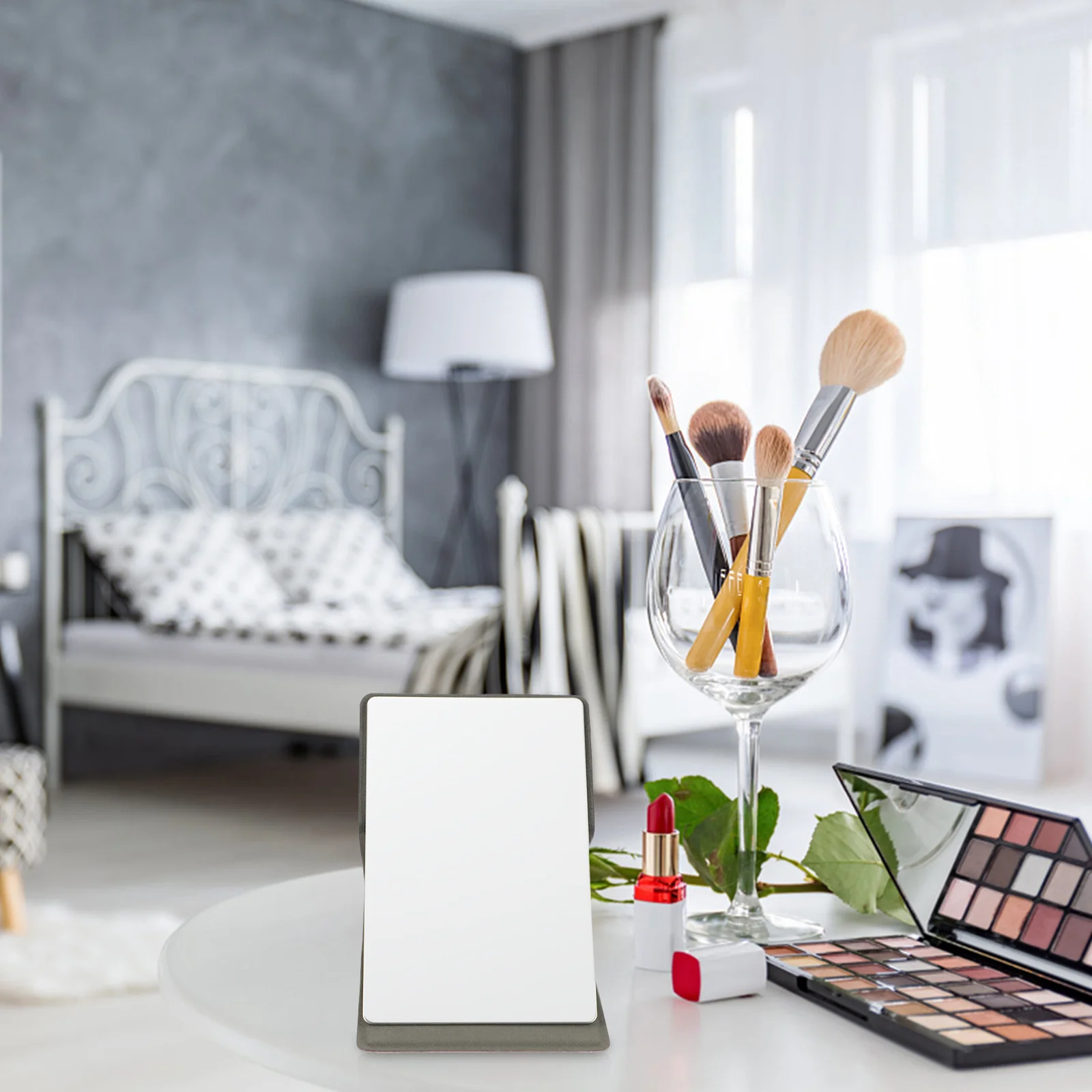 مجموعة واحدة من مرآة مكياج قابلة للطي من الفولاذ المقاوم للصدأ مع تصميم مدمج خارجي من البولي يوريثان لراحة السفر في الجيب #6