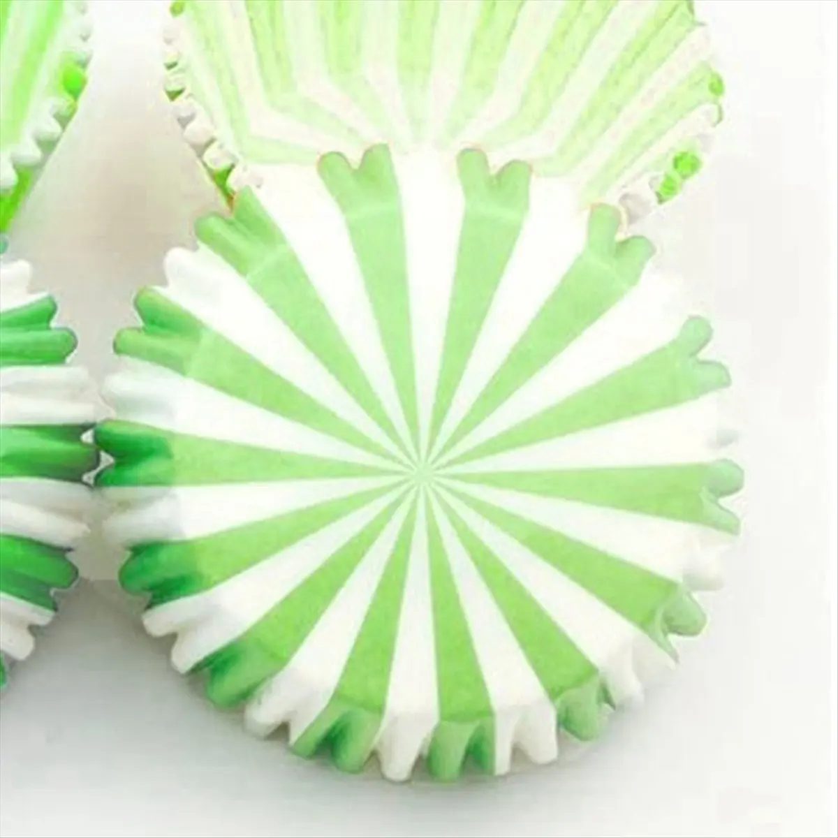 2026 NEW 500PCS Green Striped Cupcakes with Colored Striped Baking Paper for Party Cake Decoration.
