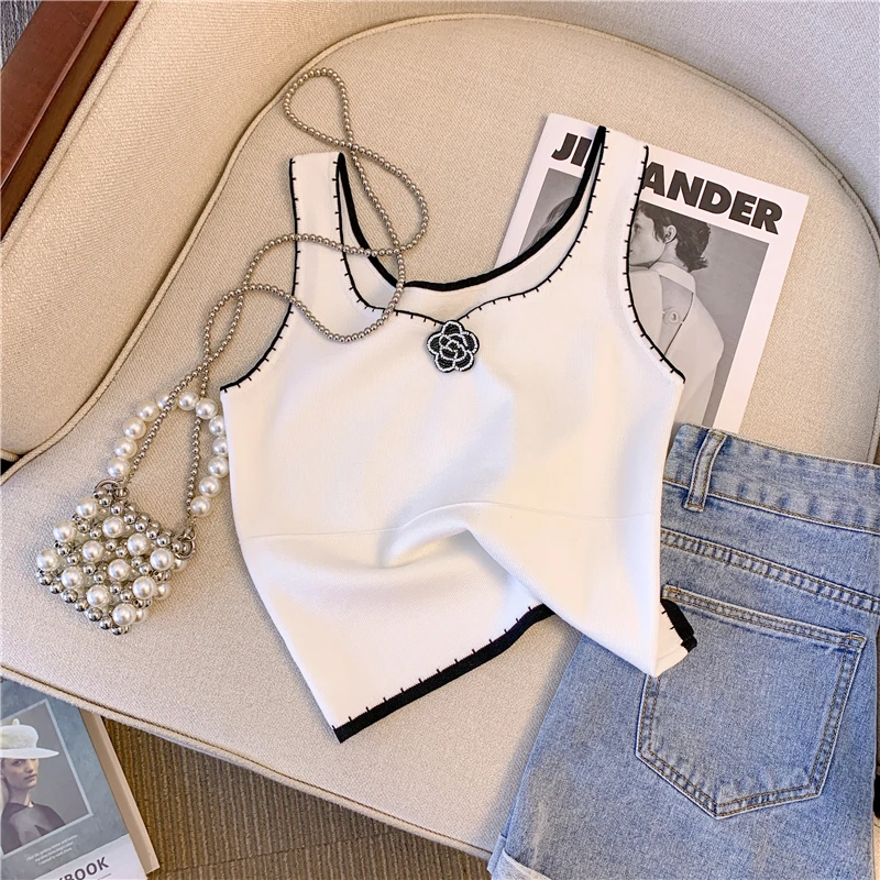 Sexy Vintage Slim Knit Sweater Vests Women Flower Beaded Sleeveless Crop Tops 2024 Summer Elegant Stylish Fashion Chic Knitwear