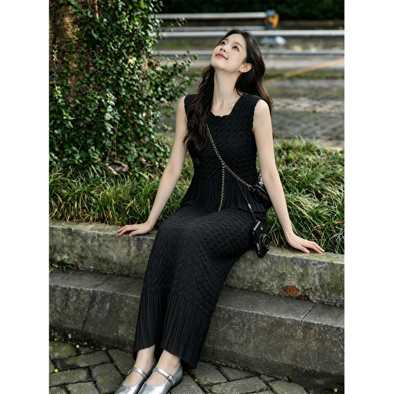 Miyake Pleated 2026 New Summer Black Sleeveless Top and Skirt Set for Women Slim Fit Slimming Versatile Elegant Summer Outfit