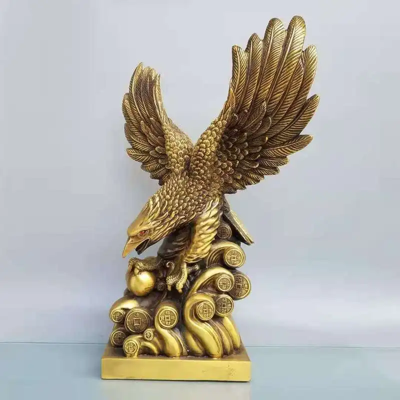 Figurine Grand Ambitions, Large with Spread Wings, Copper Eagle Decoration for Living Room and Office