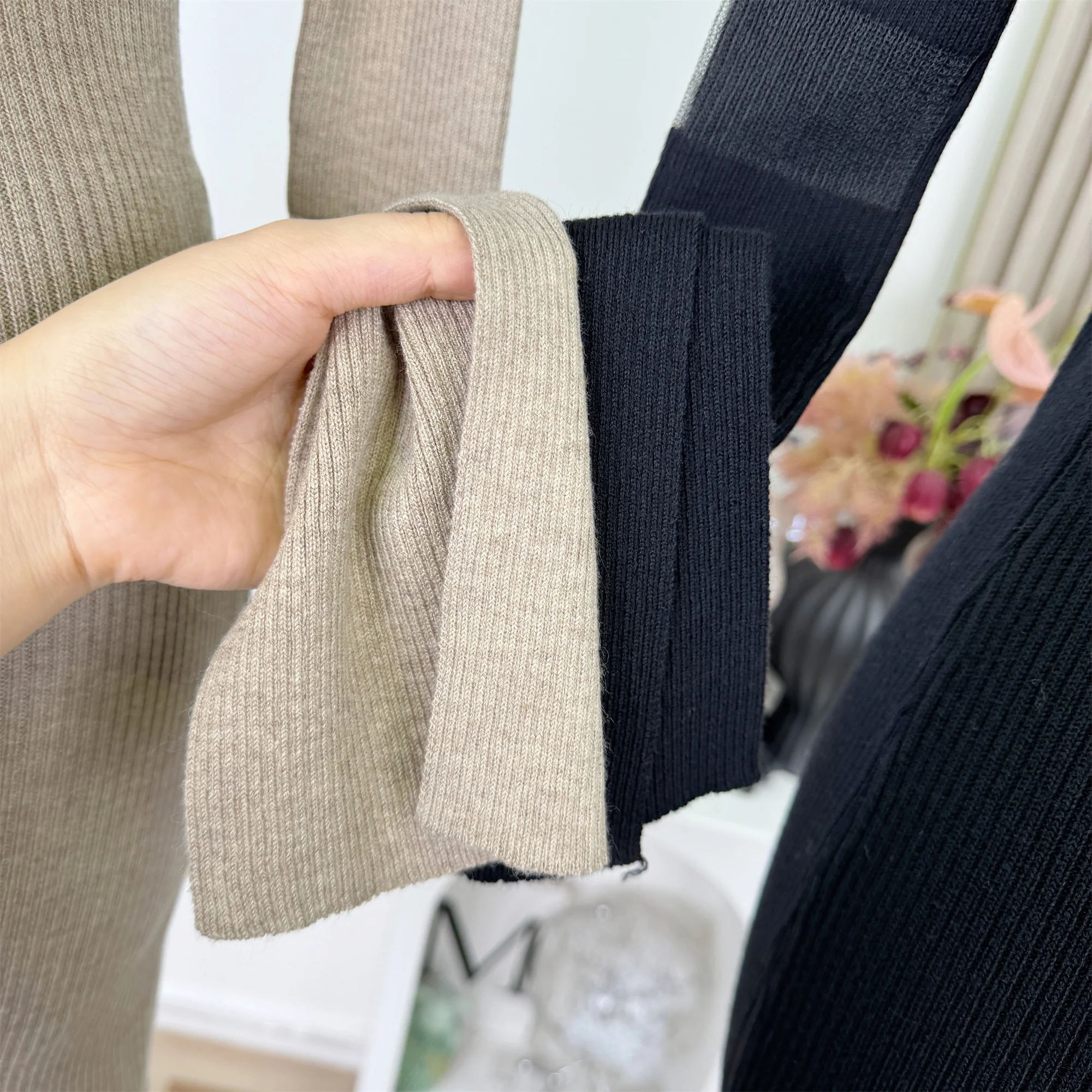 スプライススリムフィットハイウエスト秋冬セクシーな中空ニットドレス女性のボディコンスカート通勤韓国スタイル C171