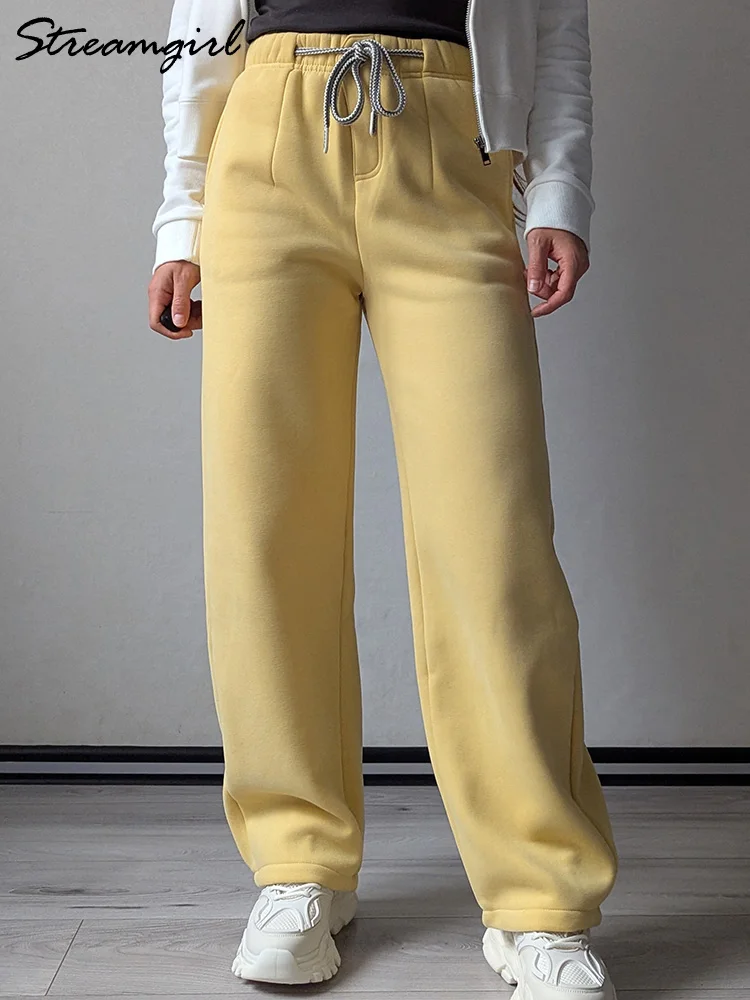Thumbnail 4 - #40 Trending Straight Leg Trousers Right Now