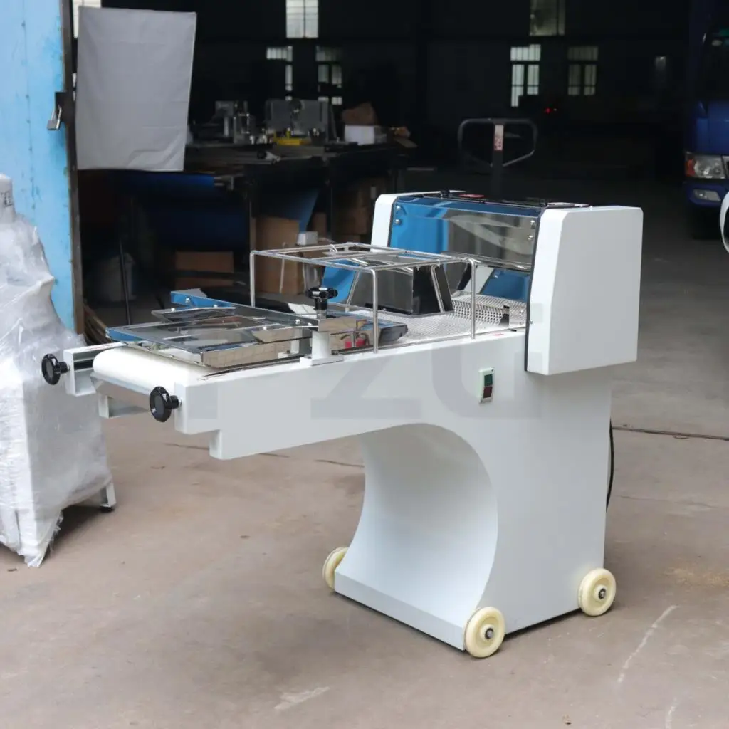 Commercial Bakery A Formadora De Pan Mini Long Loaf Toast Bread Dough Moulder Molder Moulding Making Bread Moulder Machine