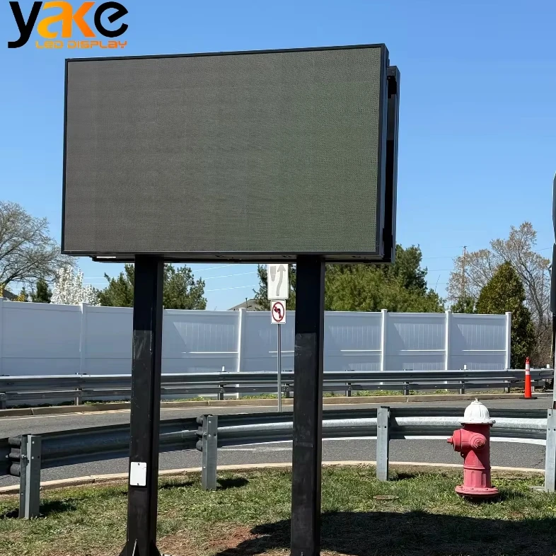 Yake P5 Double-Sided LED Display Screen Digital Sign Outdoor Advertising Screen IP65 For Retail Store Advertising