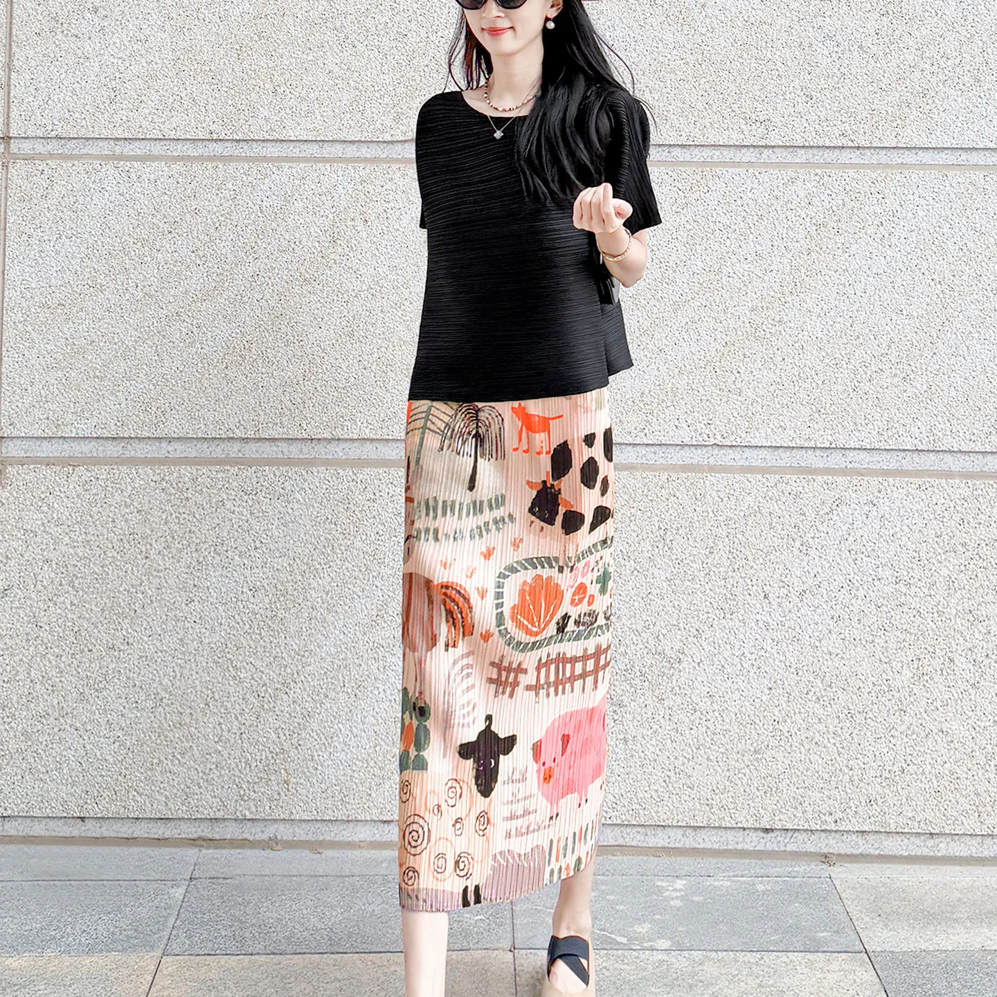 miyake-plis-2025-nouvelle-mode-printemps-et-ete-haut-sens-de-haut-a-manches-courtes-imprime-demi-corps-jupe-femmes-cent-ensemble