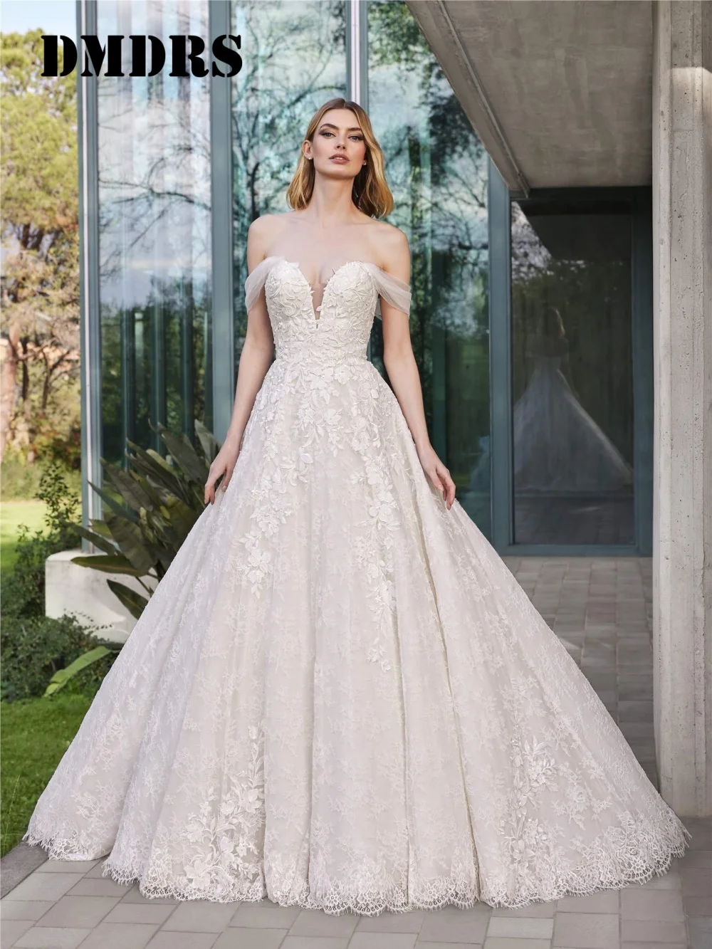 

Romantic Off-Shoulder Wedding Dresses Charming Sweetheart Lace Bridal Gowns Elegant A-Line Floor-Length Wedding Gowns