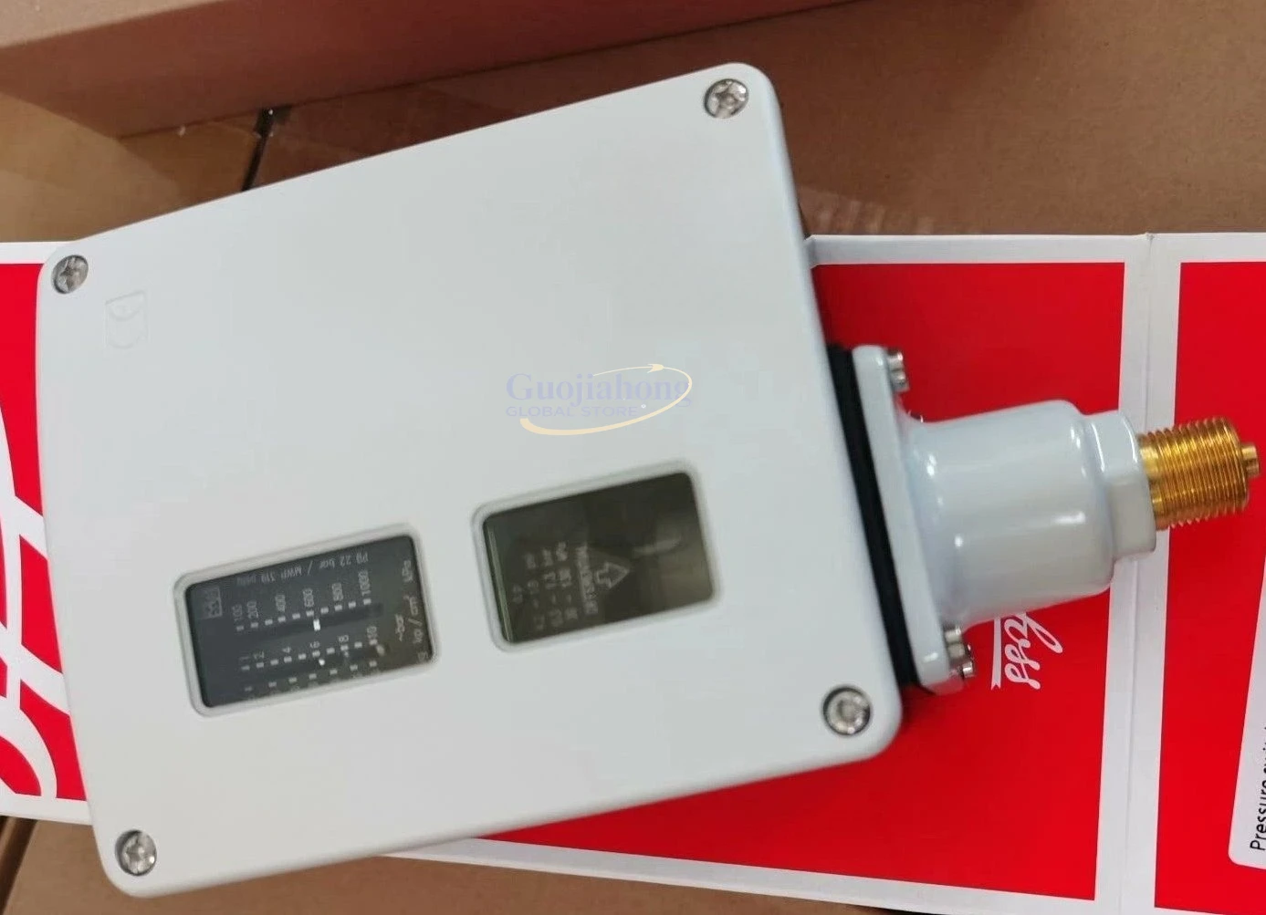 

Pressure switch RT116 017-520366 original and genuine