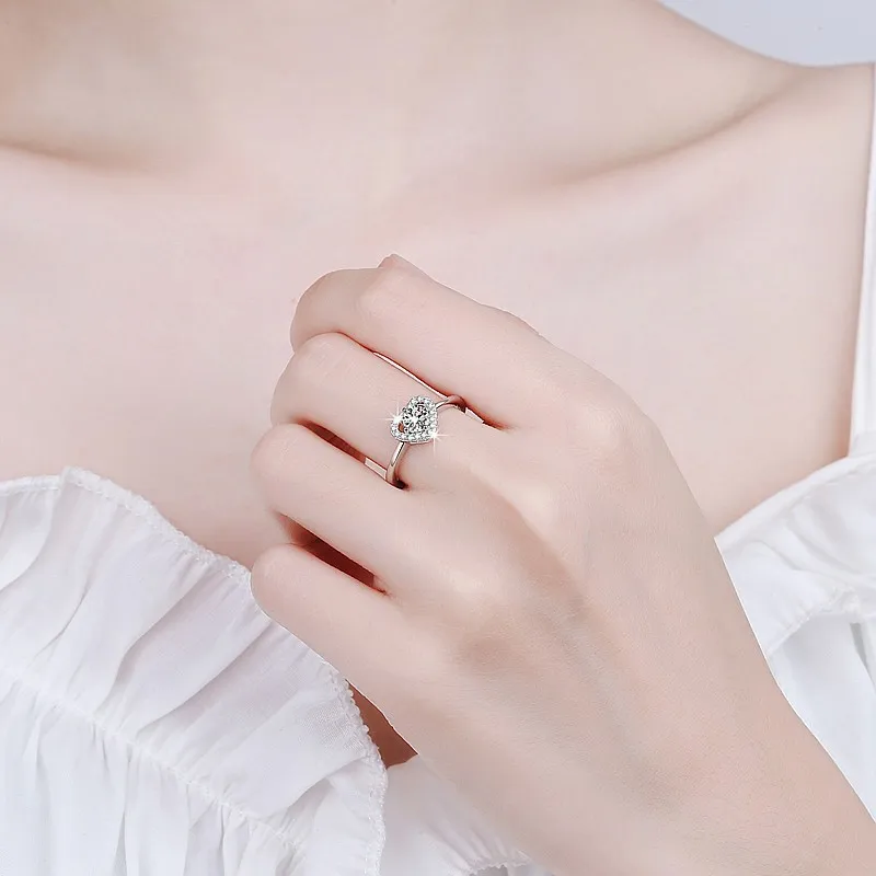 JZ0048 Lefei الموضة العصرية الفاخرة غرامة اللون D الكلاسيكية مويسانيتي قابل للتعديل القلب خواتم سحر النساء s925 الفضة والمجوهرات هدية