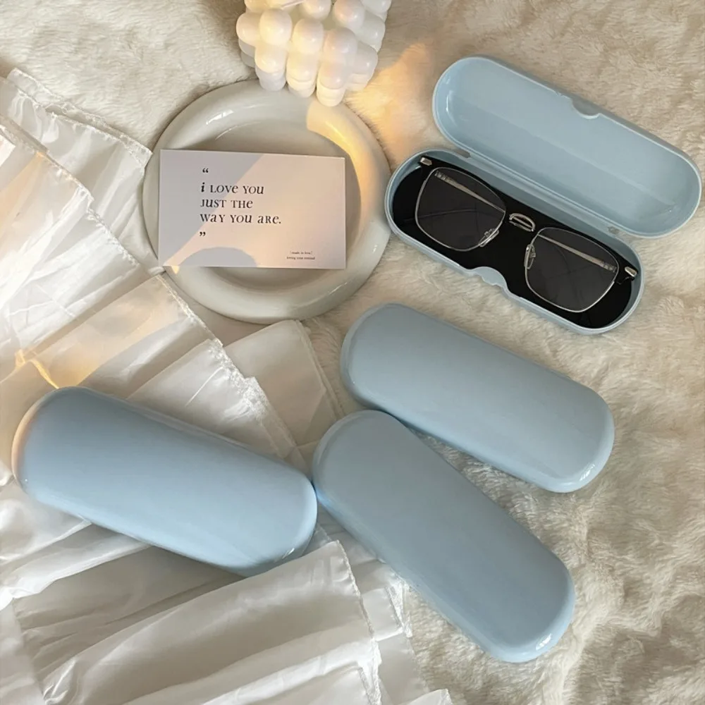 Estuche portátil para gafas de color crema, caja de almacenamiento para gafas de miopía para estudiantes, caja de gafas de sol sencilla y bonita para viaje, 1 ud.