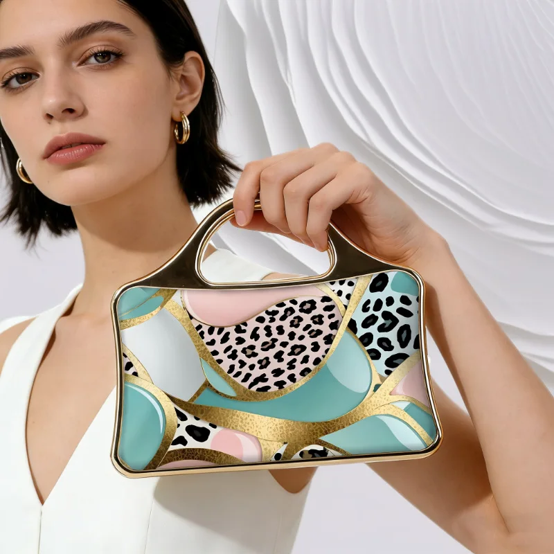 

Новая женская сумка-мессенджер 2026 года, легкая роскошная вечерняя сумка-клатч, сумка для мобильного телефона