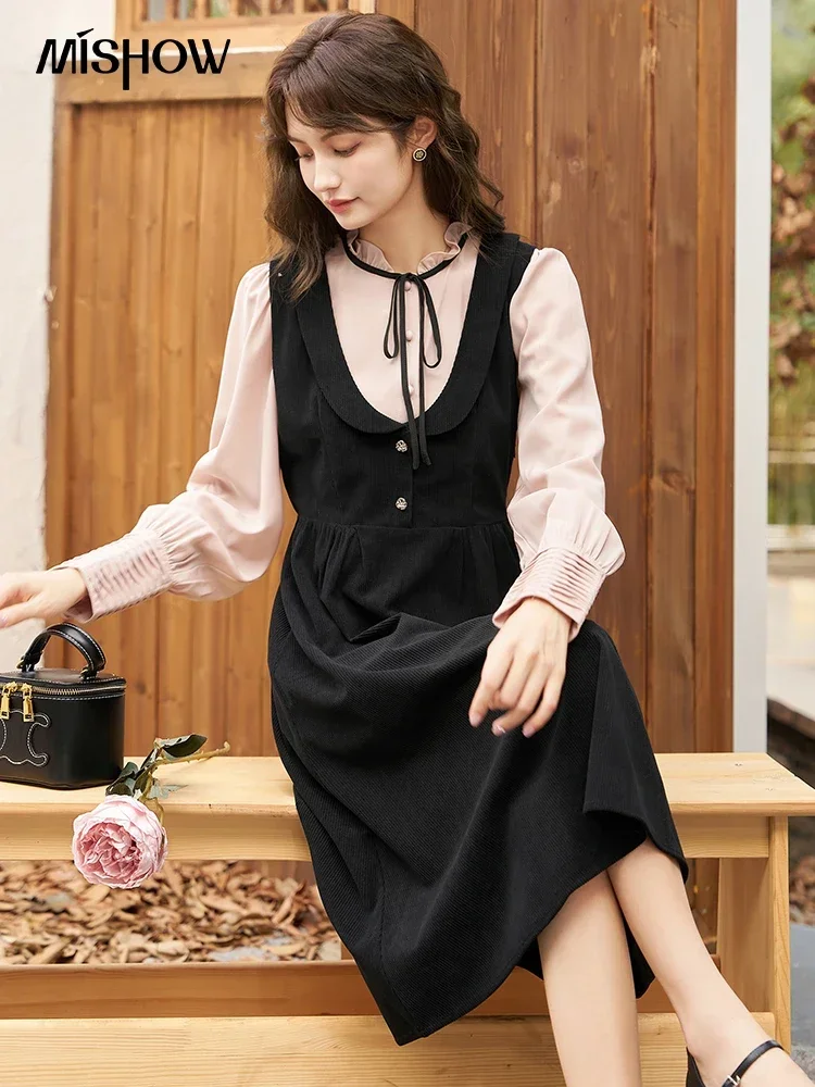 

MISHOW French Vintage Strap Dress Autumn 2023 A-LINE U-Neck Sleeveless Black Temperament Pullover Mid-Calf Dresses MXC43L1570