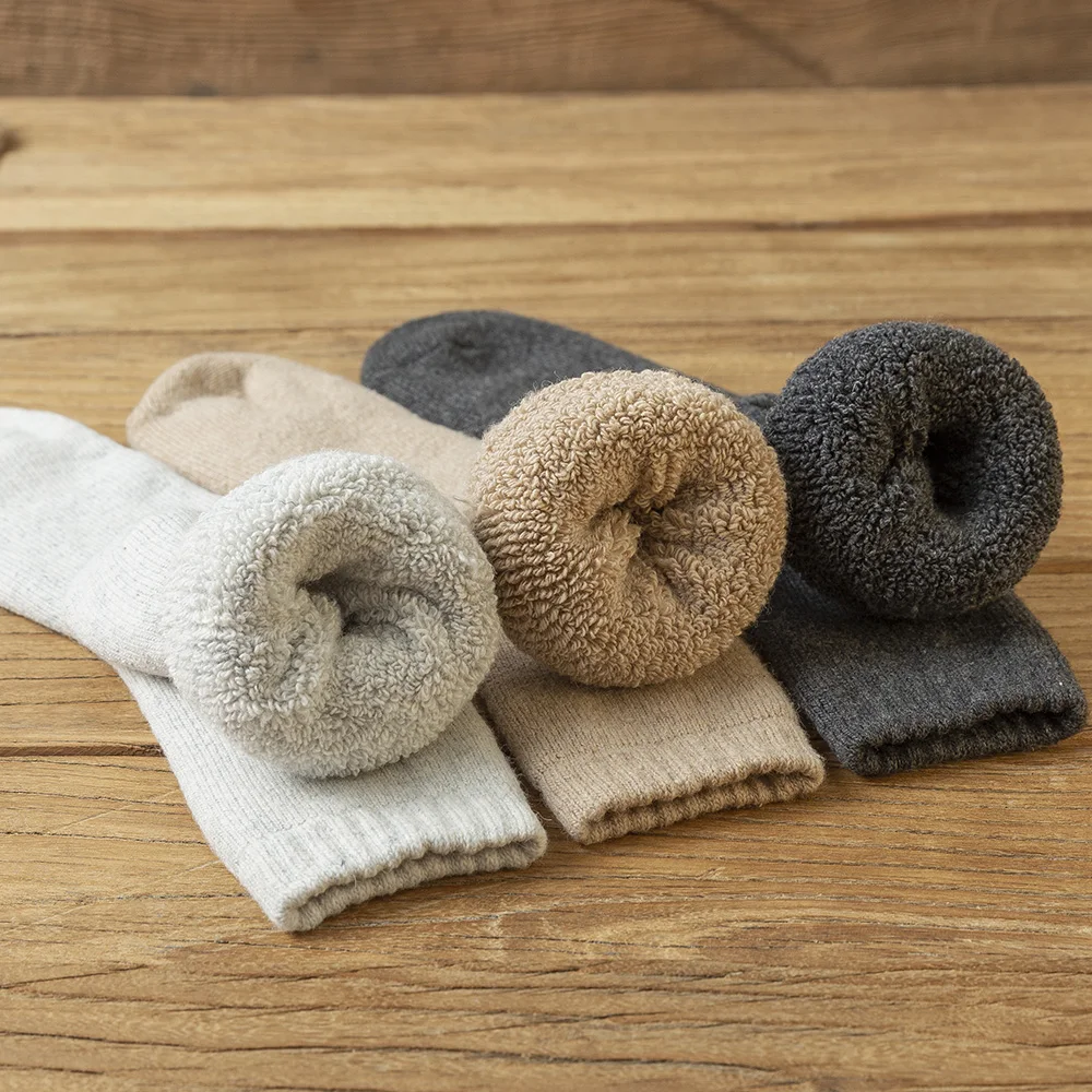 Kaus kaki Wool Musim Dingin isi 5 pasang, kaus kaki bahan polos Super tebal, kaus kaki musim dingin untuk pria dan wanita