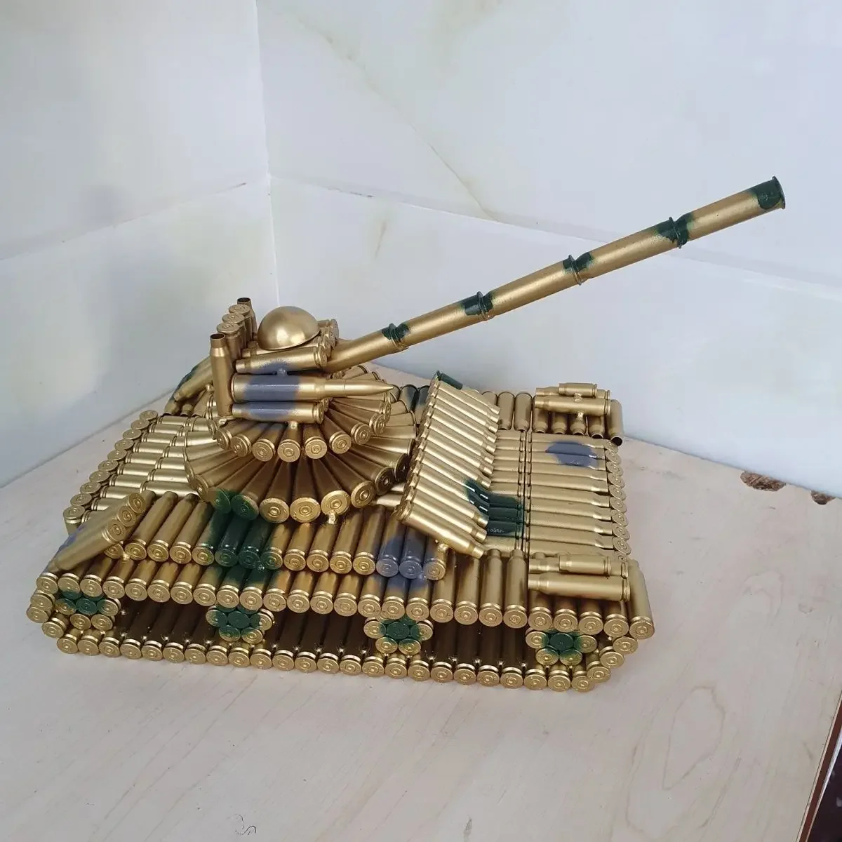 Modelo de tanque soldado a mano, artesanías, regalo de cumpleaños para niños, recuerdo de retiro de líder del Escuadrón antiguo