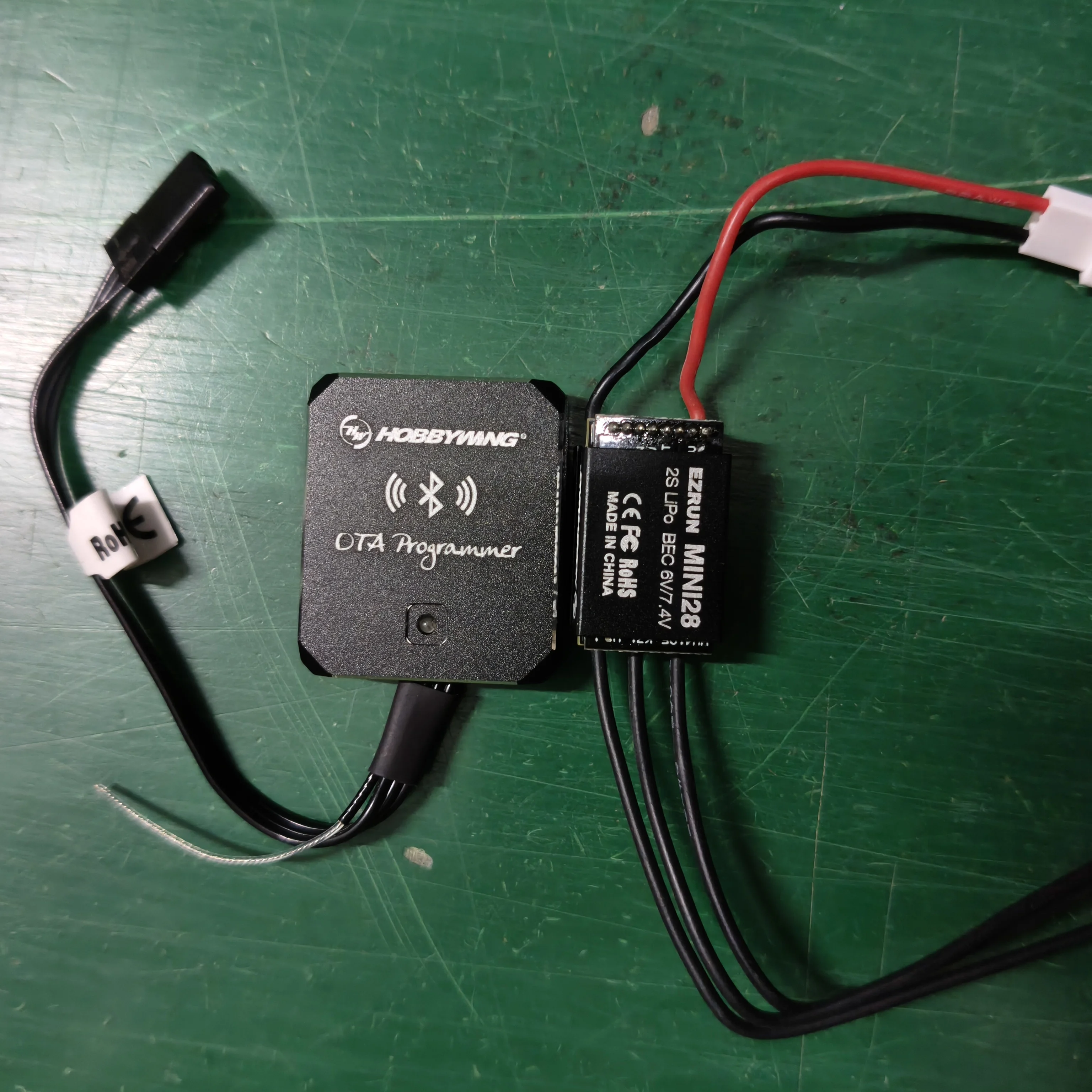 

Brushless ESC Small Size Hobbywing EZRUN MINI28 30A Sensored Support Bluetooth Settings For 1/28 GL Racing/Drift Car