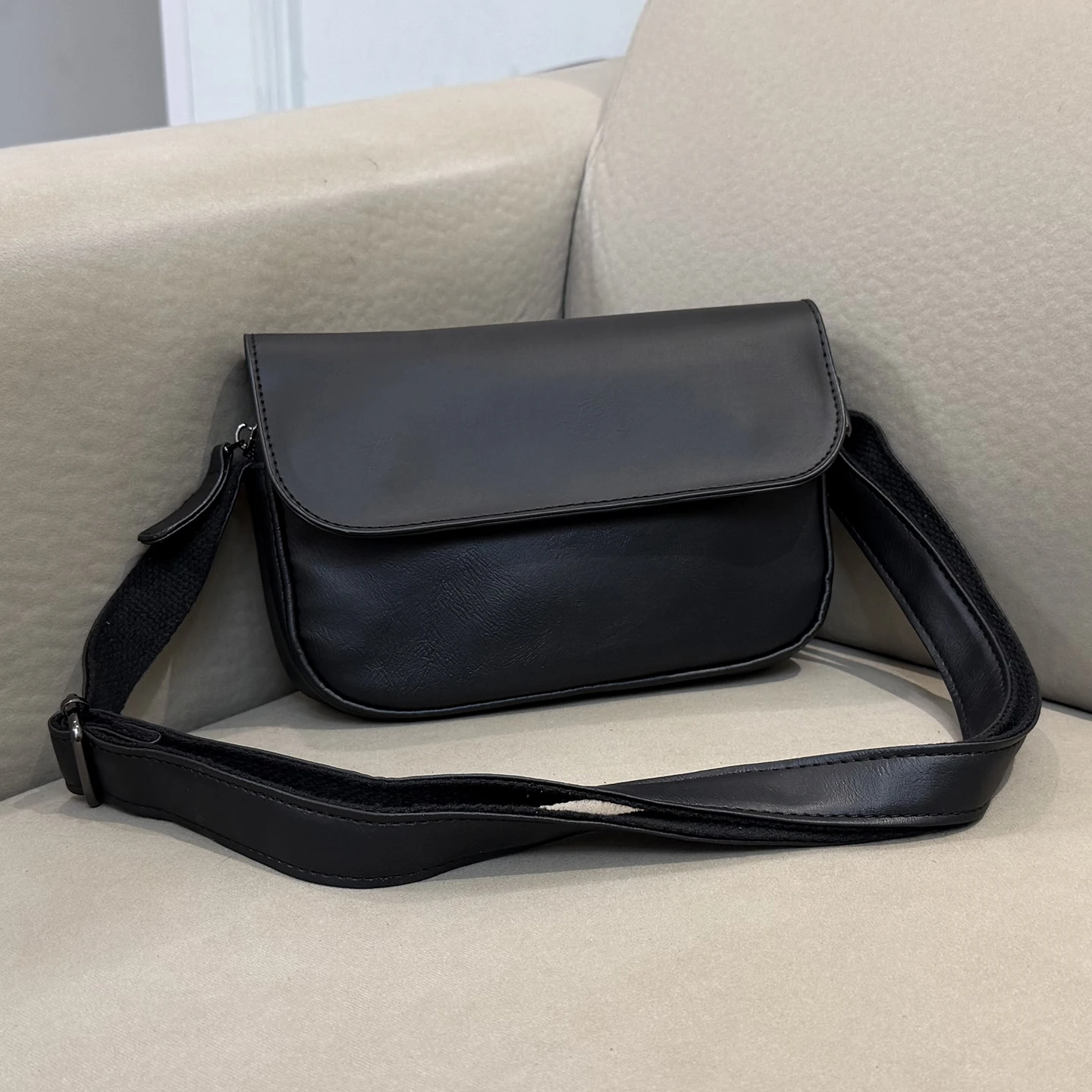 Trendy Men's Crossbody Bag Casual Fashionable Single Shoulder Bag Hong Kong Style Leisure Small Bag Wear Resistant Phone Bag