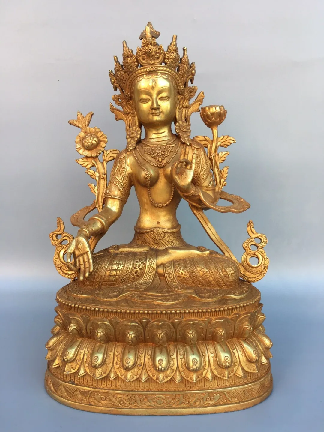 

Antique bronze pure copper gilded Tara statue Tibetan tantric bodhisattva Buddha statue home worship