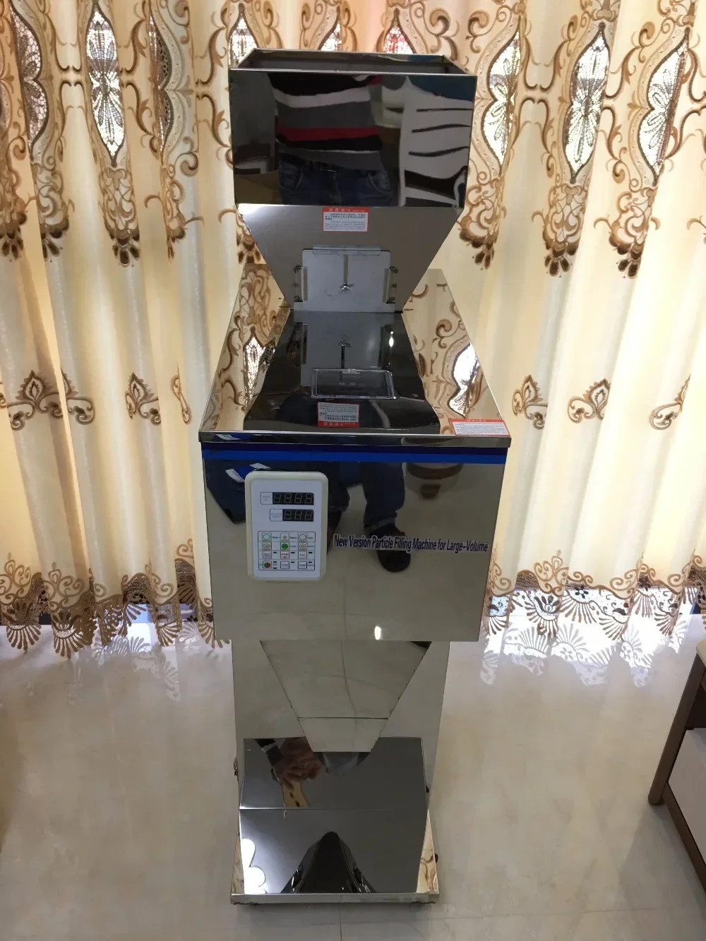 20-3000g automatic Food weighing packing machine granular tea hardware nut materials filling machine Granular material version