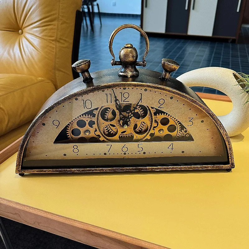 American Vintage Tabletop Clock Luxury Living Room Decor Artistic Centerpiece Battery Operated