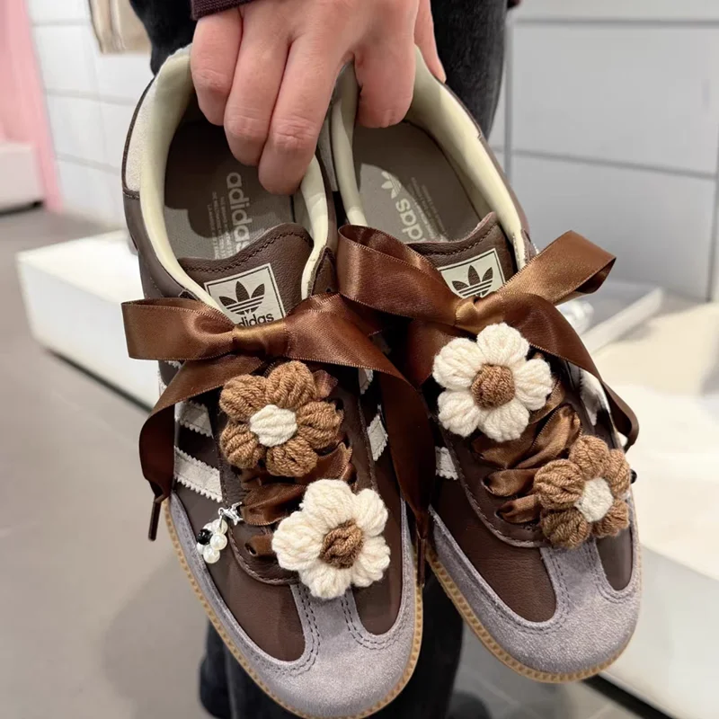 Satin Finish Shoelaces Combine Autumn Winter Maillard Brown Knitted Flower Laces Buckles DIY Decorat DE Training Sneakers Shoes