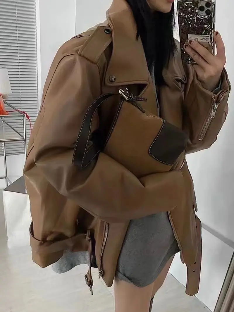 سترة جلدية سوداء للنساء لربيع وخريف 2025، موضة جديدة فضفاضة متعددة الاستخدامات، ملمس راقي