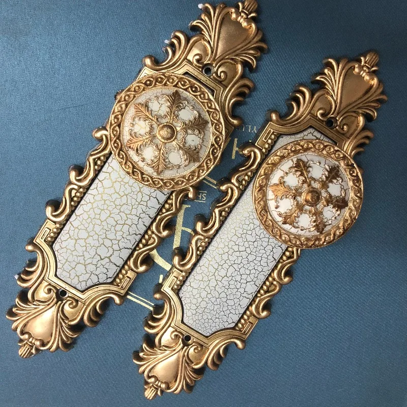 A Pair of European Light Luxury Villa Living Room Curtain Wall Hooks American Retro Metal Decorative Wall Hooks Wall Hooks