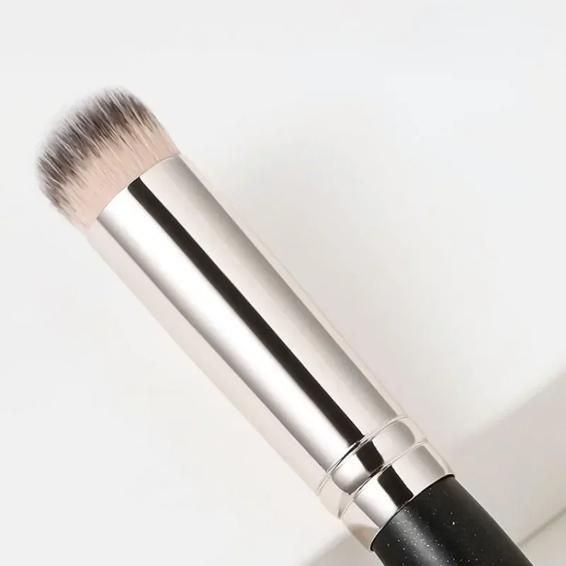 Premium Dense Foundation Concealer Brush, Multi-use Face Makeup Brush, Flawless Under Eye Blending Brush for Contour Blush