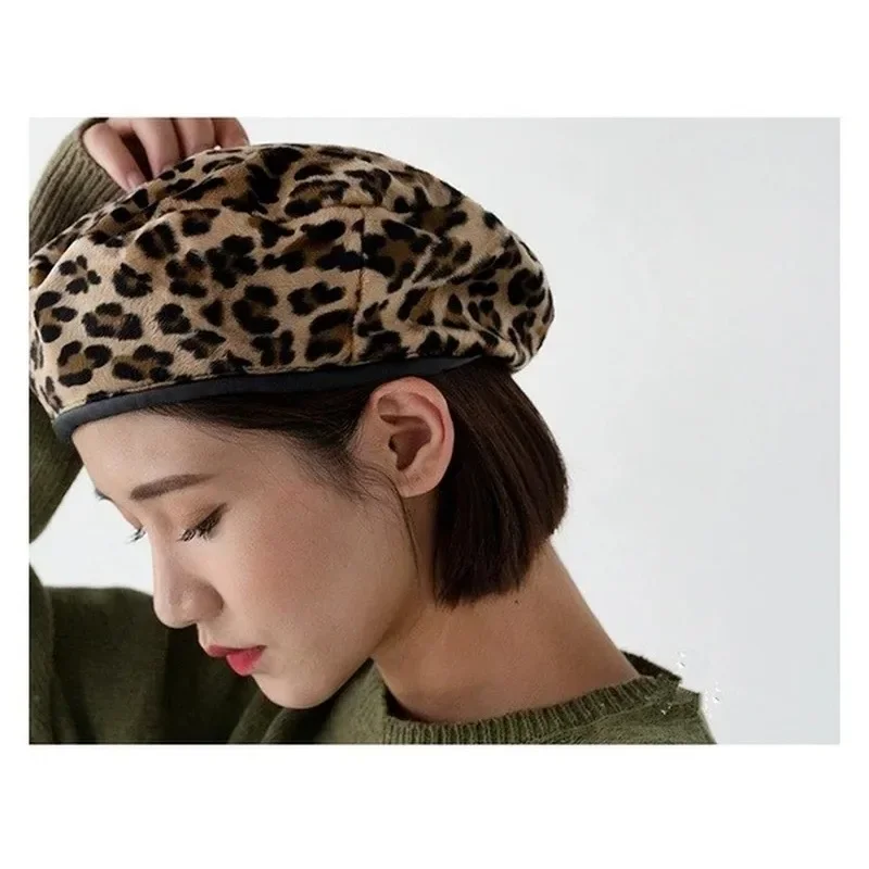 Korean Style Personality Fashionable Leopard Beret Female Autumn and Winter Retro Woolen Pumpkin Hat Casual Painter Hats