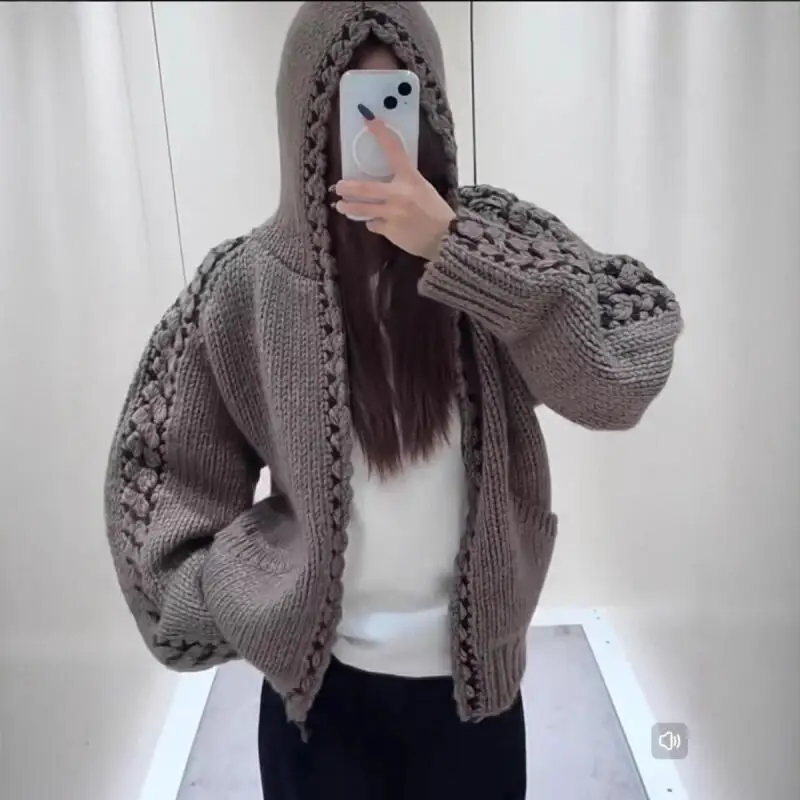 เสื้อสเวตเตอร์ไหมพรมถักสำหรับผู้หญิง สไตล์ฤดูใบไม้ร่วงและฤดูหนาว แบบมีฮู้ด ลายดอกไม้สไตล์เรโทร  ผ้าหนานุ่ม  พร้อมซิป