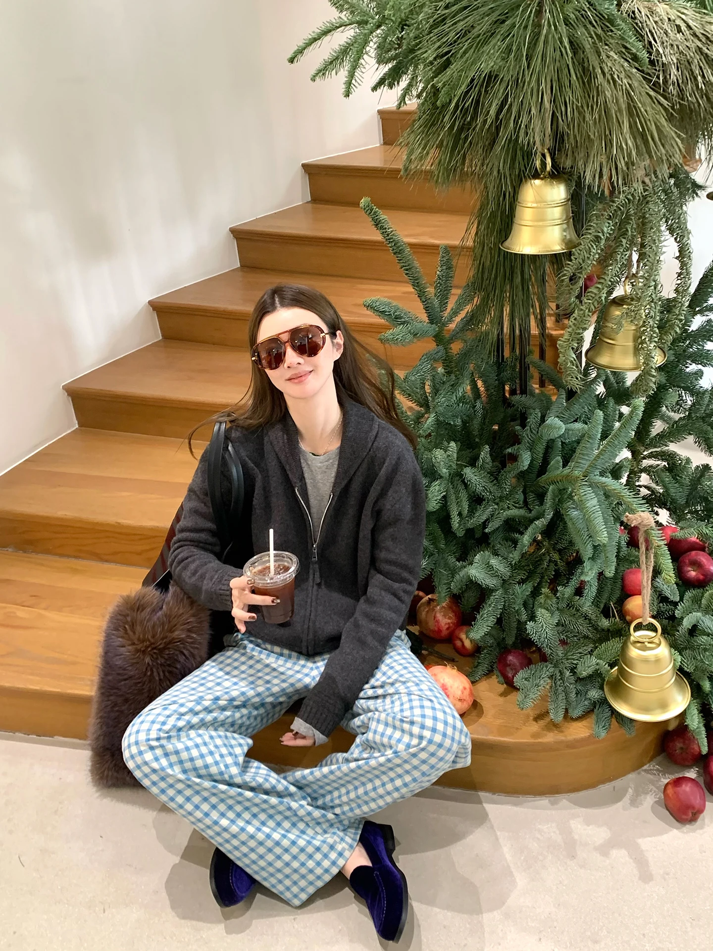 Vcruan Aige Little …