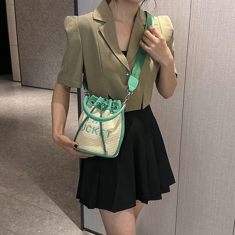 

Classic Elegant Women's Crossbody Bag for Practical Ladies - Leather Messenger Bag By Luxury Brand