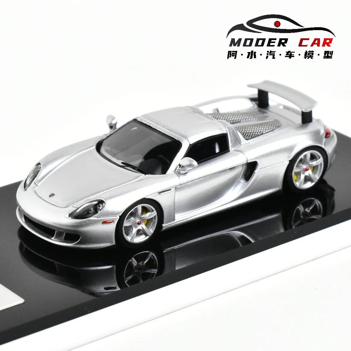 

YM модель 1:64 Carrera GT полимерная модель автомобиля
