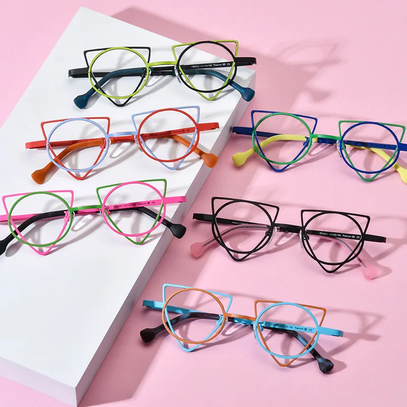 Opposite-sex fashion eyeglasses frame 185859 lady personality titanium color cat eye niche all can match glasses myopia glasses