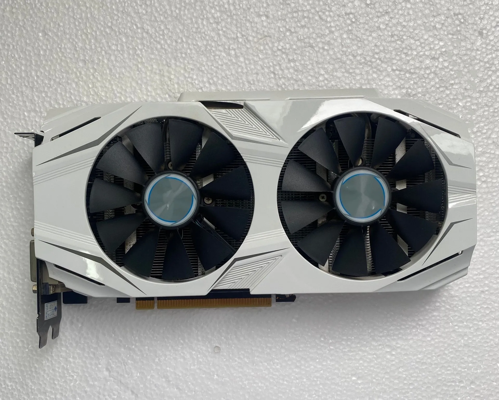 NVIDIA GeForce GTX1060 6GB GDDR5 Pci-express Kartu Video DVI HDMI DP Bekas