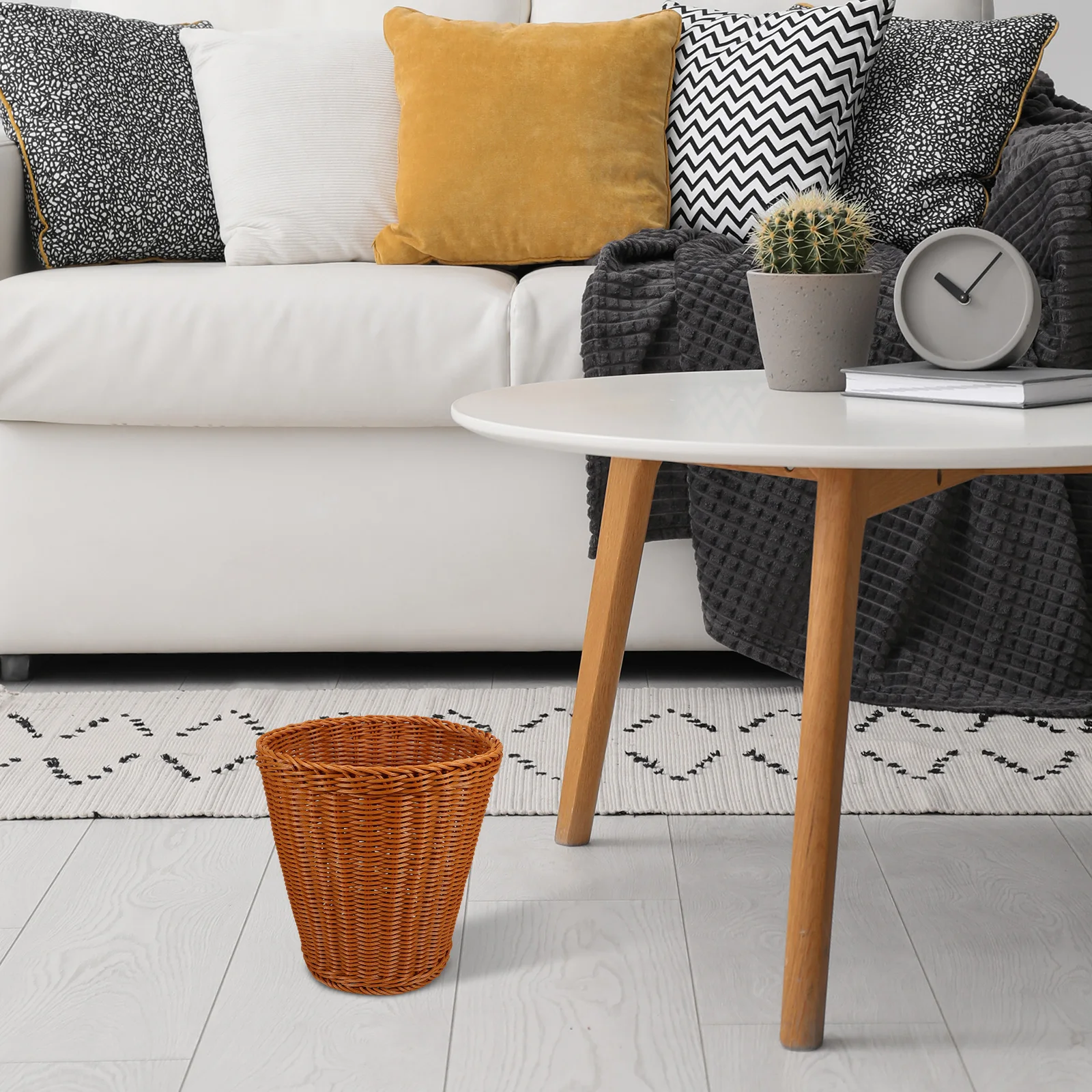 

Woven Trash Can Basket Bin Lid Brown Round Reusable Storage Container Handmade Rattan Desktop Waste Bin Household Decorative