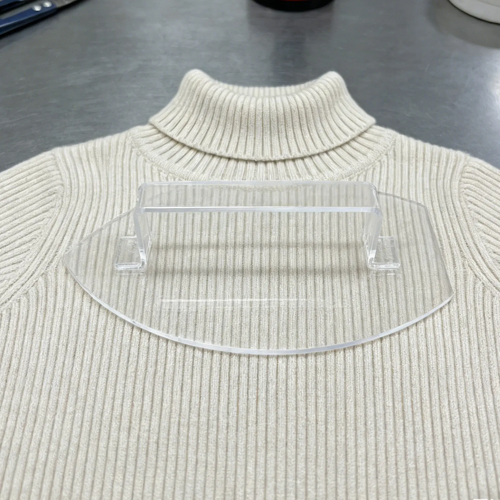 Computerized Flat Knitting Machine Sweater Piece Symmetry Checker Precision Garment Panel Dimension Measuring Ruler for Defect view 6