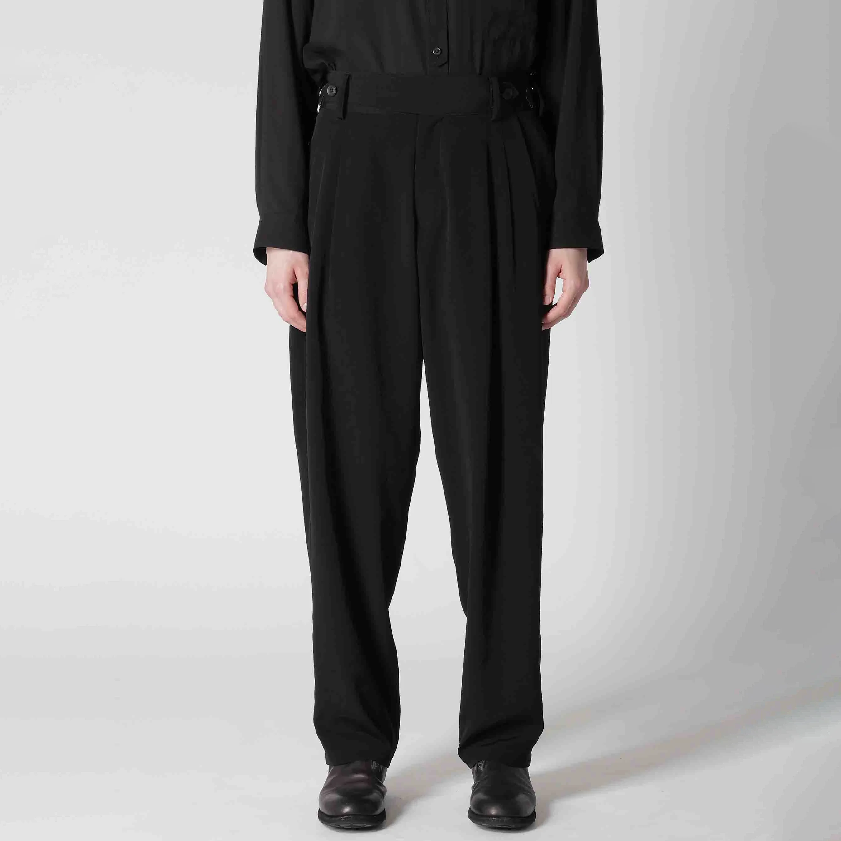 

YOJI OOAK triacetate blend strap Design 2 pleated casual pants for men Solid color commuter cone pants for men