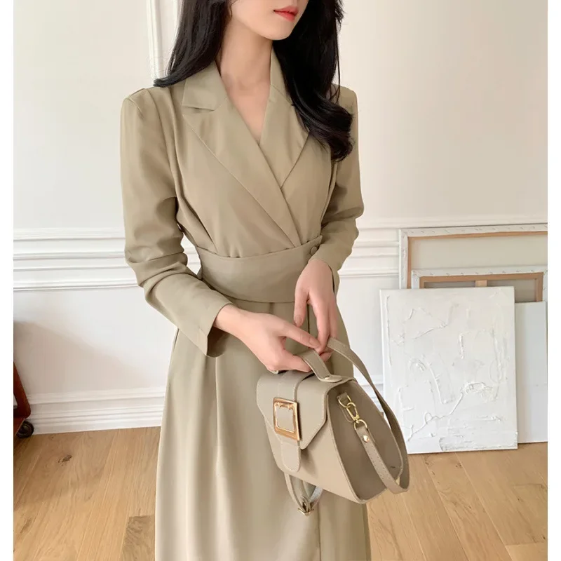 Korean Autumn Luxury Slimming Elegant Lapel Waist-Fitted Suit Dress Lightweight Chic Style For Fashion-Forward Women